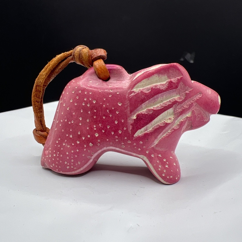 Hand Carved Soapstone‎ Pink Lion Pendant Figurine Kenya 1.25"x2"